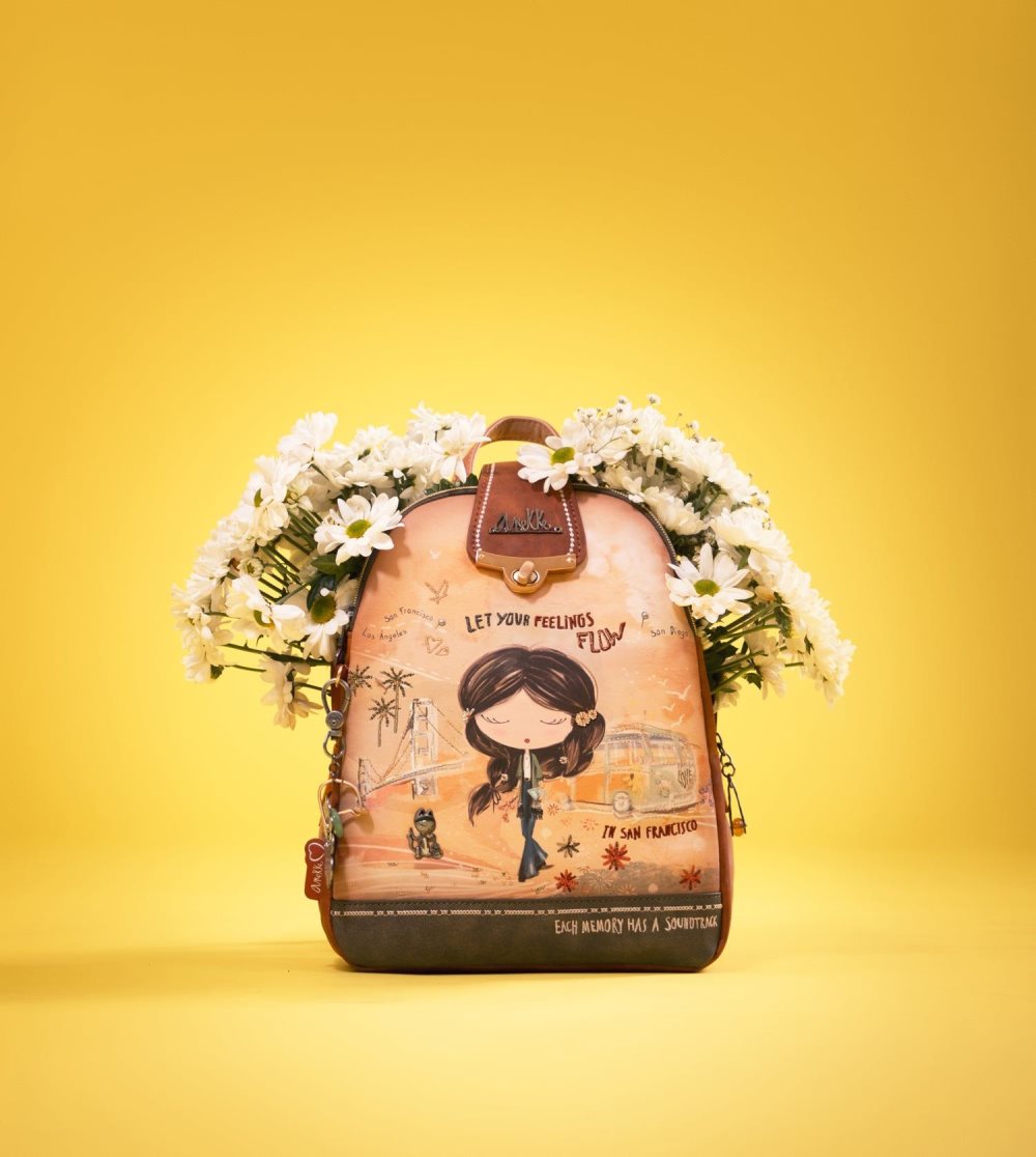Női Anekke Peace & Love Camel Triple Compartment Backpack Hátizsákok | NPKDYL-802